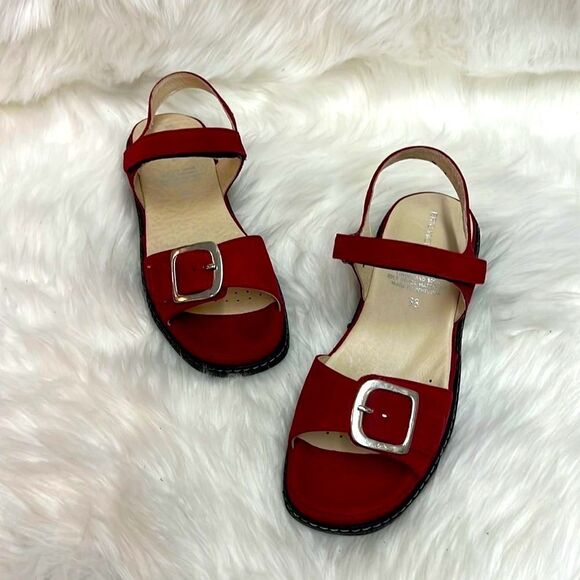 Eric Michael | Shoes | New Eric Michael Womens Callie Sandal  Eric Michael red leather sandals, size 38 Bin 25‎
